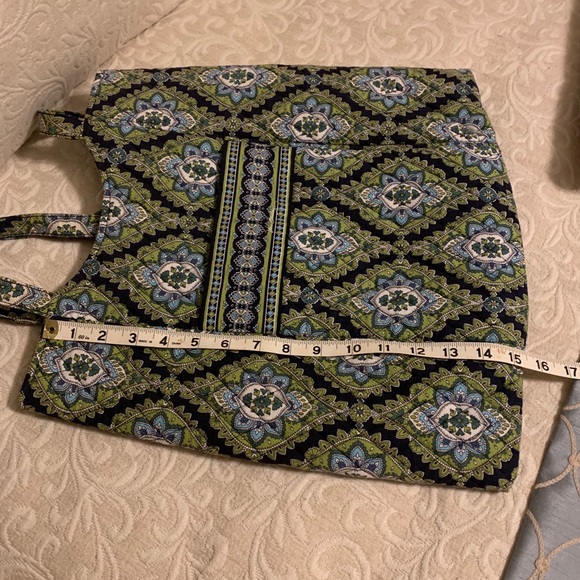 Vera Bradley Tote - Picture 6 of 9